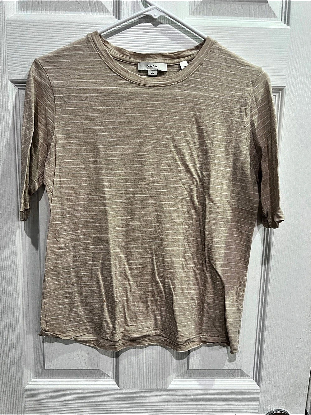 Vince. Short Sleeve Tee in Brown Size Medium